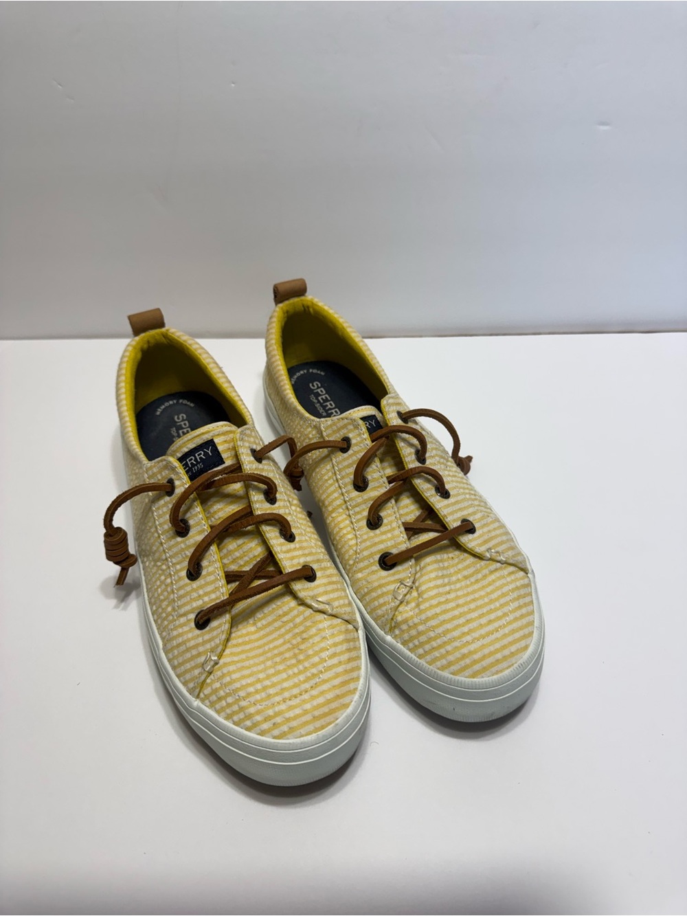 Sperry Top-Sider Yellow Striped Canvas Sneakers with Cord Laces Sz 10